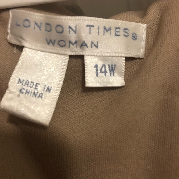 Flattering, elegant dress in darker blush color. - Picture 4 of 4